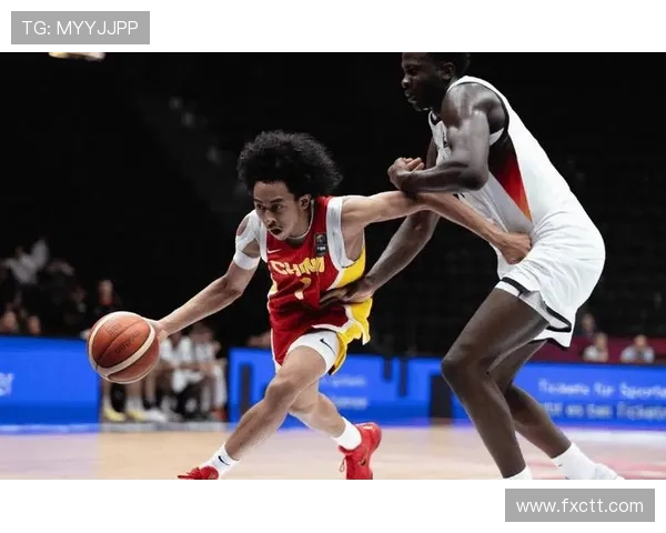 朱正仅出战19分钟因肩膀受伤 教练保护为主未急于上场 朱正仅出战19分钟因肩膀受伤 教练保护为主未急于上场